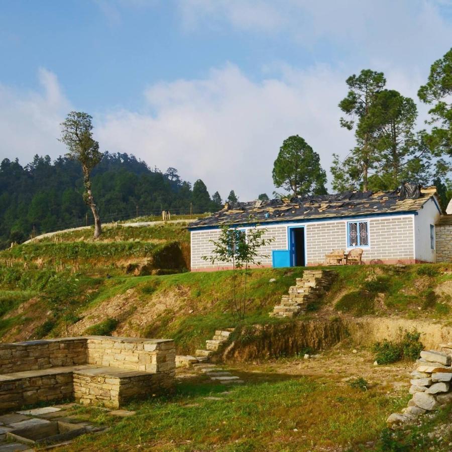 Вилла Thikalna Himalayan Retreat Алмора Экстерьер фото